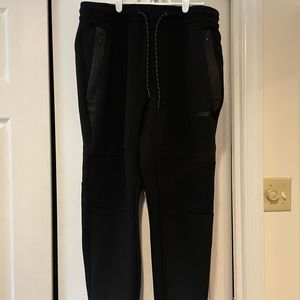 Men’s American Eagle black joggers size medium
